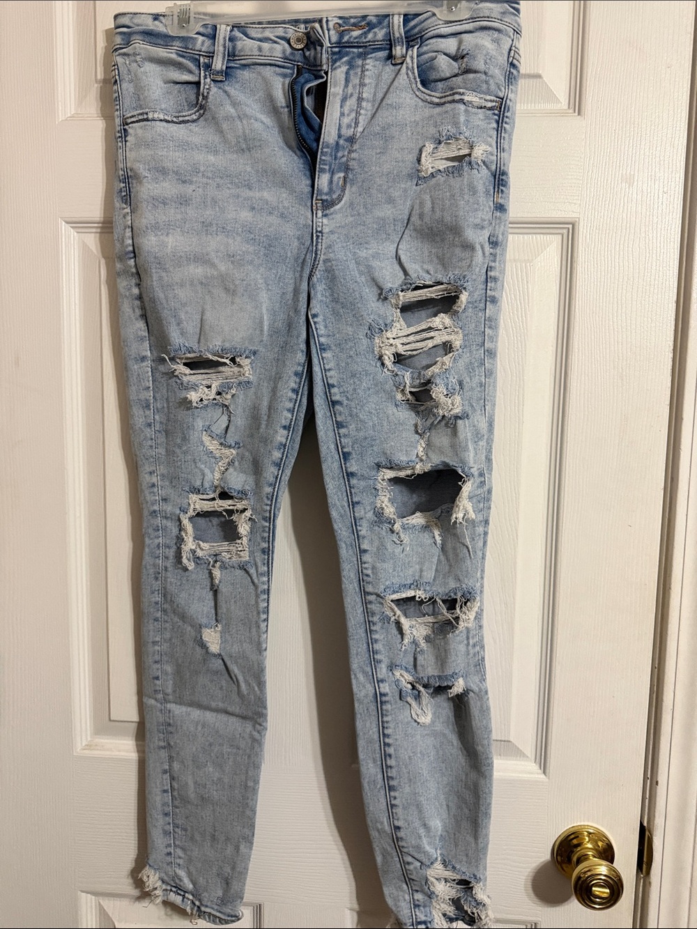 American Eagle Outfitters Light Blue Ripped Jeggings